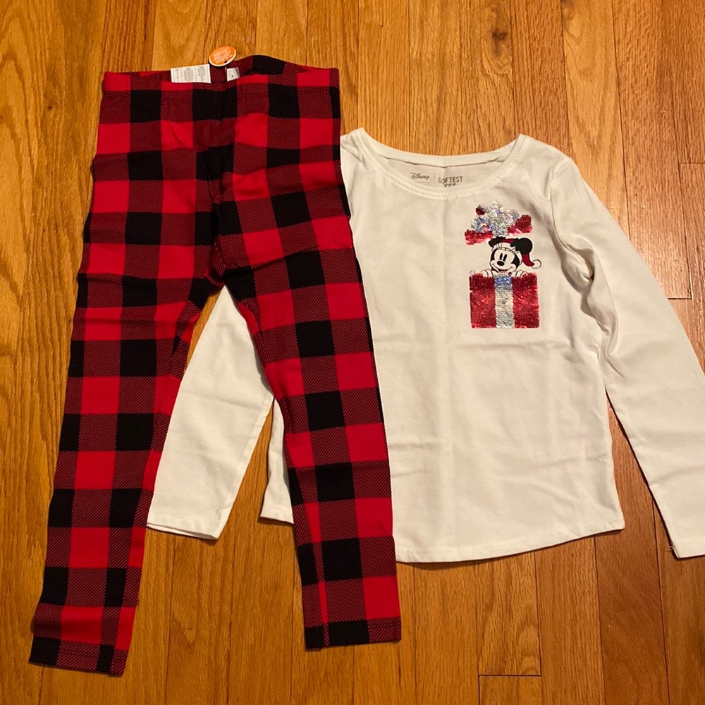 BRAND NEW Jumping Beans Toddler Girl’s Disney Christmas Shirt and Pants Set